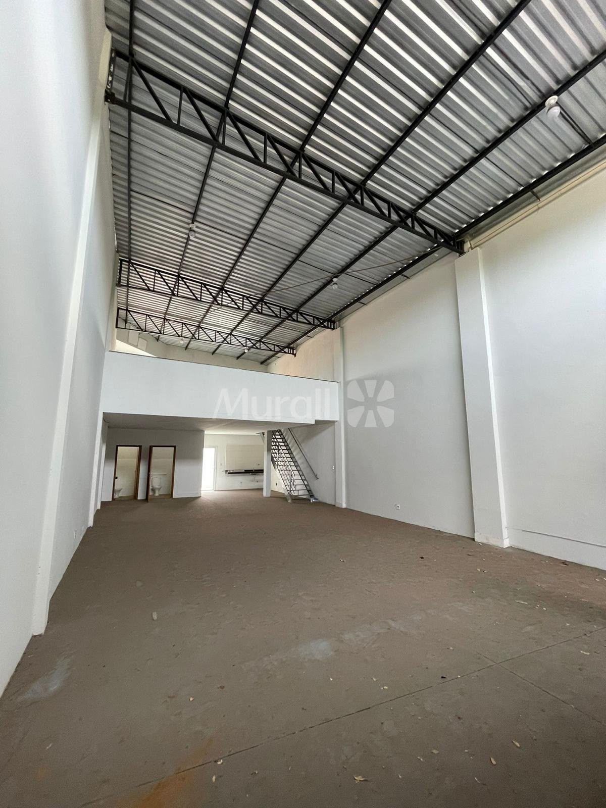 ALUGA-SE GALPÃO COMERCIAL | FRANCA - SP
